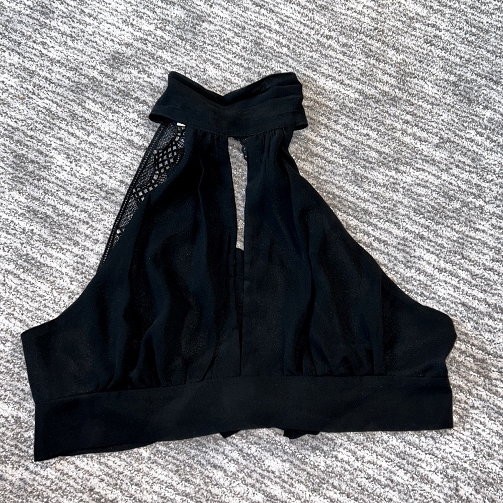 Black Cropped Blouse, Size XL - Adjustable Wrap Around Tie- Never Worn